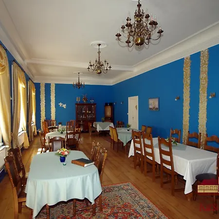 Otel Kursi Hunting Manor *