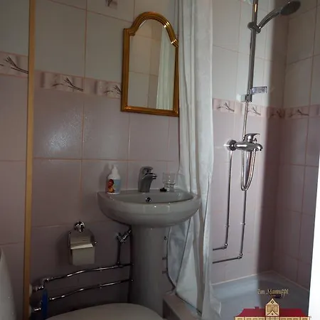 Hotel Kursi Hunting Manor