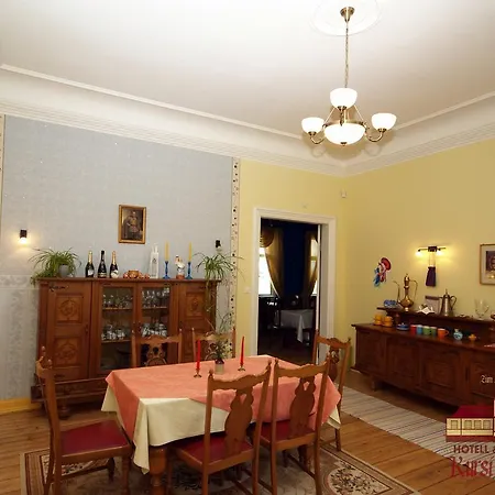 Hotel Kursi Hunting Manor