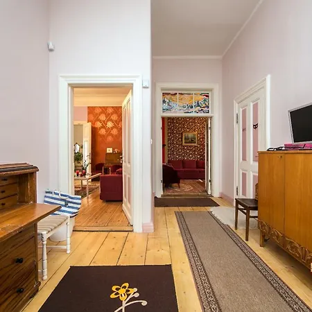 Hotel Kursi Hunting Manor