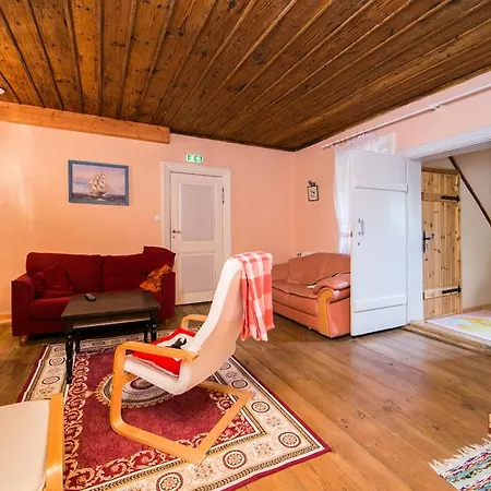 Kursi Hunting Manor Puurmani