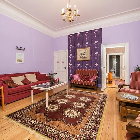 Kursi Hunting Manor Hotel Puurmani