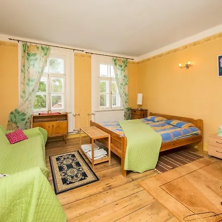 Kursi Hunting Manor Puurmani