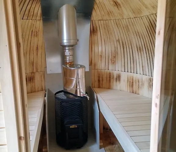 Hotell Kursi Hunting Manor *