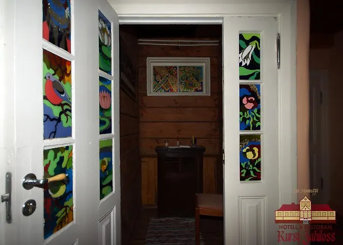 Hotell Kursi Hunting Manor *