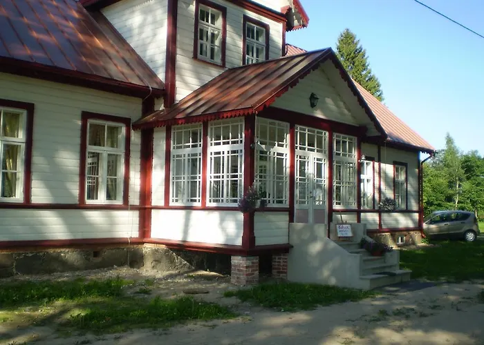 Hotell Kursi Hunting Manor *