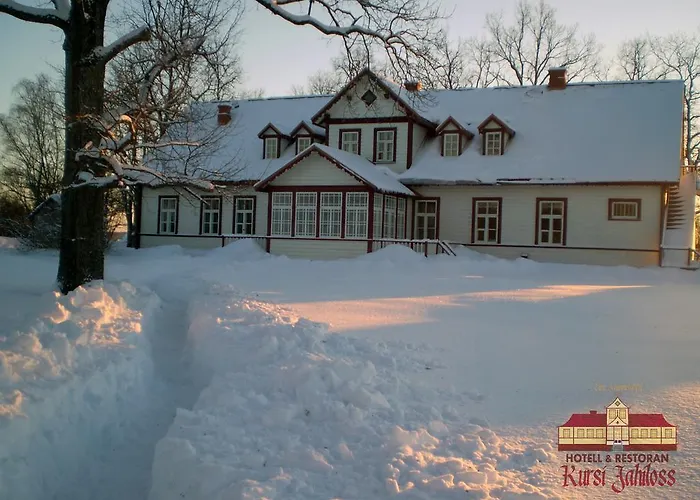 Kursi Hunting Manor Puurmani